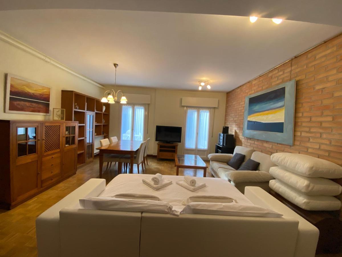 Kaioa .incluye Parking Privado. Apartamento Hondarribia