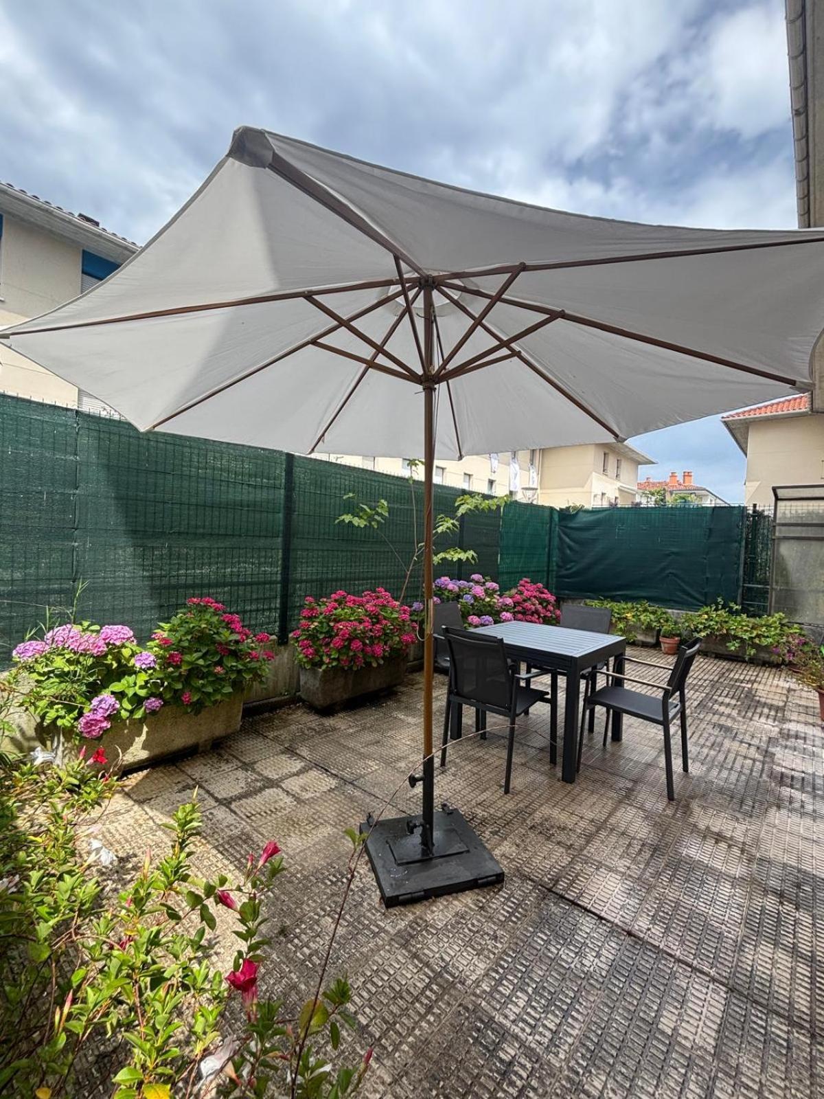 Kaioa .incluye Parking Privado. Apartment *